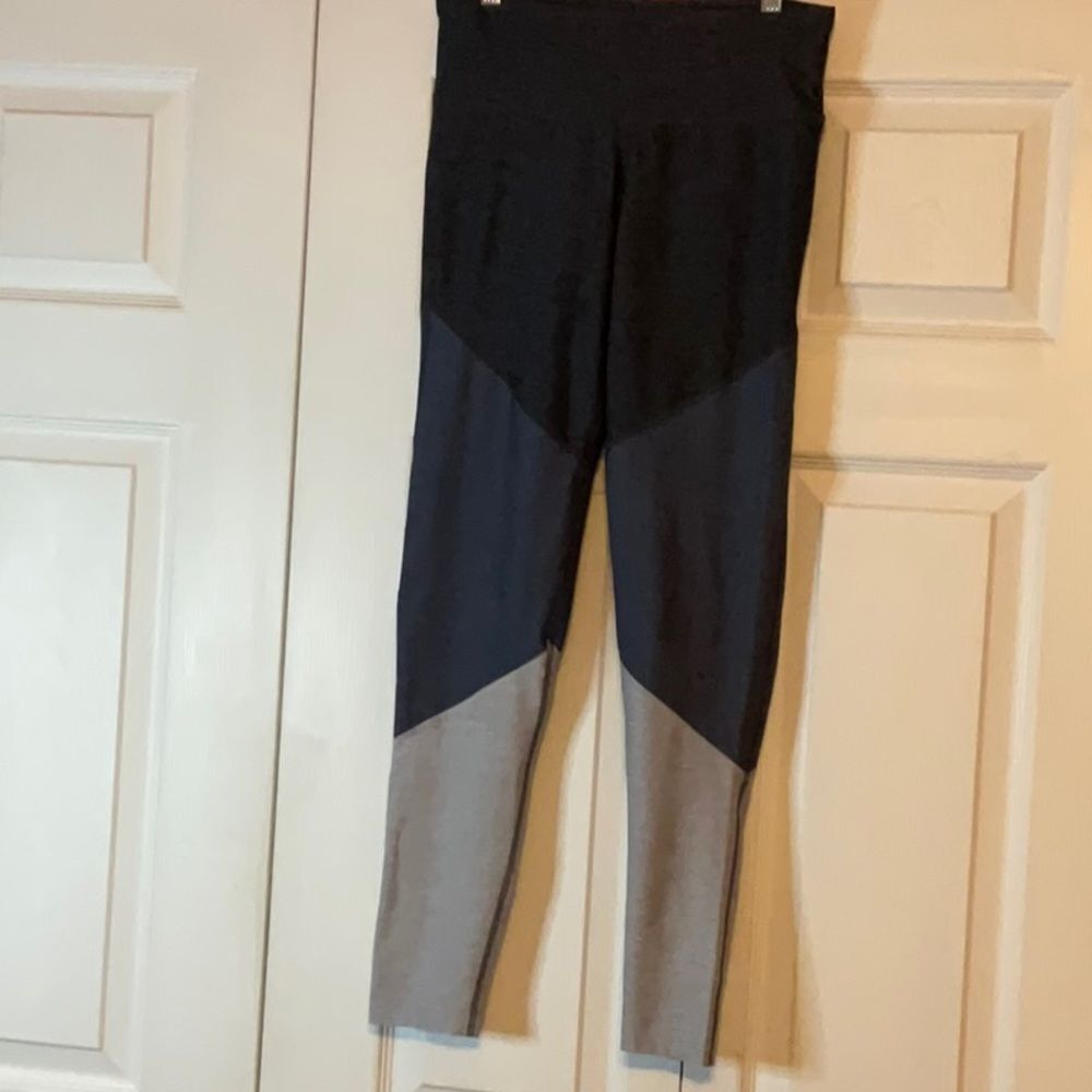 Champion Black Gray Athletic Leggings Size Small